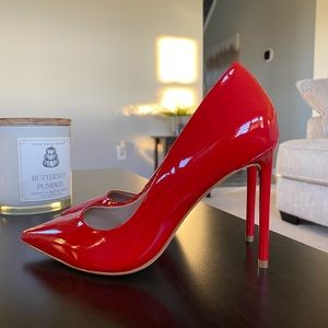 NWT Vala Patent Leather Pump - Steve Madden